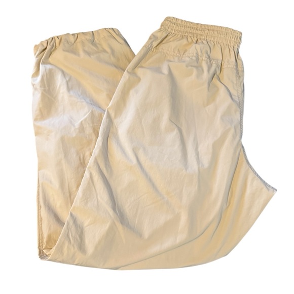 Uniqlo Women’s Parachute Pants -Size Small (27-27” Waist) Color Natural 🆕 - Picture 4 of 8